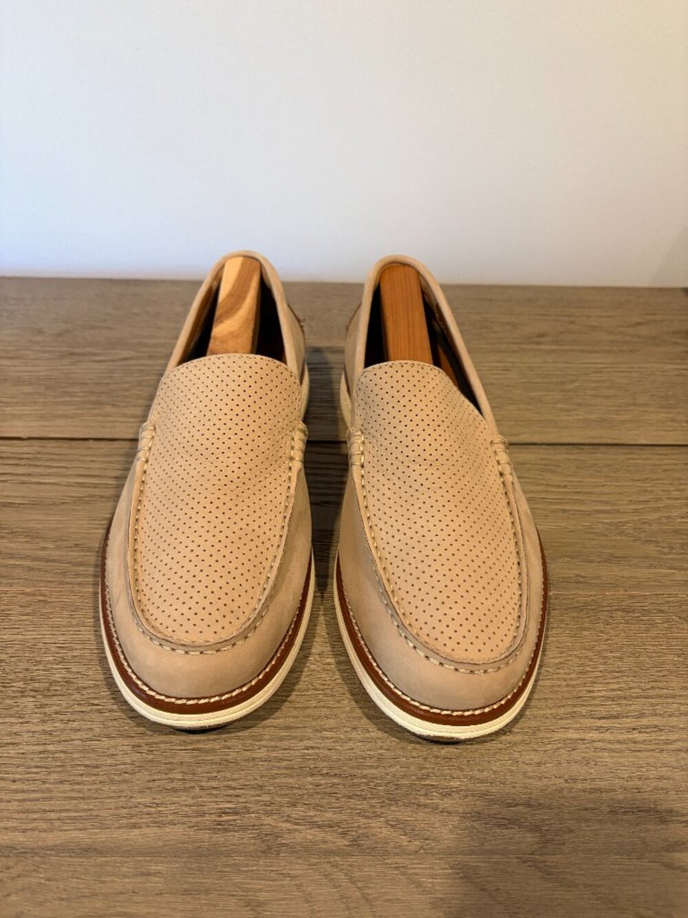 Johnston & Murphy Upton Perfed Venetian Loafer - Like New!